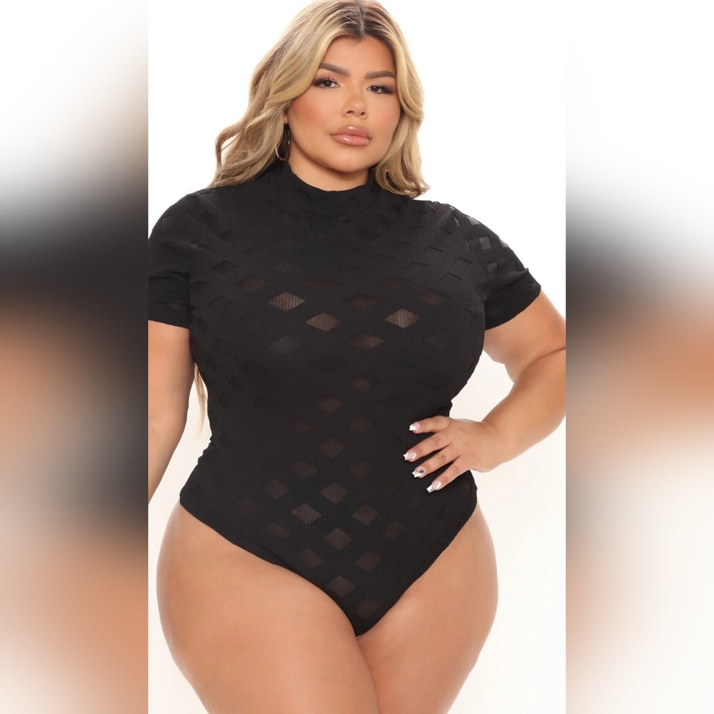 Edges That Scratch Short Sleeve Bodysuit SZ 1X NWT